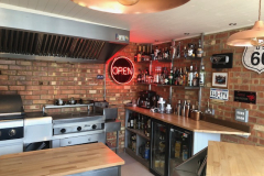 Outside-entaining-and-bar